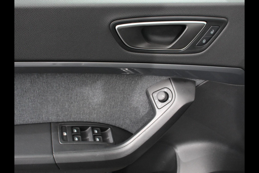 Seat Ateca 1.5 TSI Style Business Intense DSG Navigatie Apple Carplay/Android Auto Camera Parkeersensoren Cruise Control Full Led koplampen Lichtmetalen velgen Virtual Cockpit Getinte ramen Climate Control