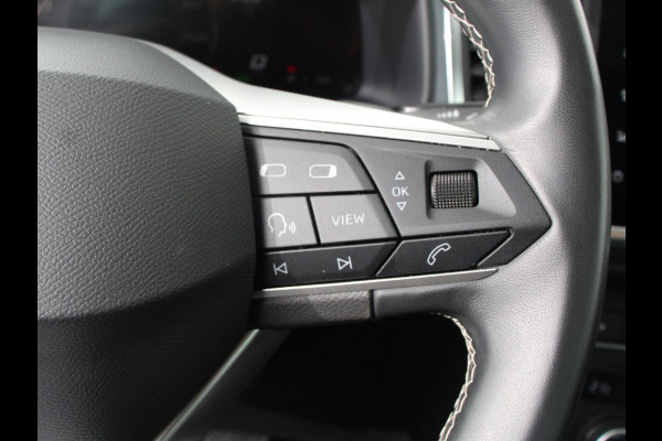 Seat Ateca 1.5 TSI Style Business Intense DSG Navigatie Apple Carplay/Android Auto Camera Parkeersensoren Cruise Control Full Led koplampen Lichtmetalen velgen Virtual Cockpit Getinte ramen Climate Control