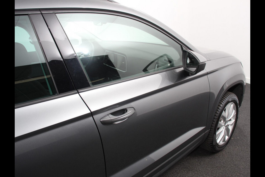 Seat Ateca 1.5 TSI Style Business Intense DSG Navigatie Apple Carplay/Android Auto Camera Parkeersensoren Cruise Control Full Led koplampen Lichtmetalen velgen Virtual Cockpit Getinte ramen Climate Control