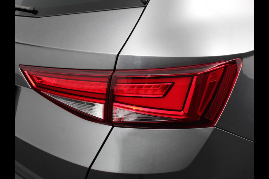 Seat Ateca 1.5 TSI Style Business Intense DSG Navigatie Apple Carplay/Android Auto Camera Parkeersensoren Cruise Control Full Led koplampen Lichtmetalen velgen Virtual Cockpit Getinte ramen Climate Control