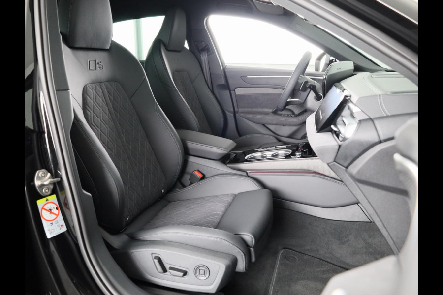 Audi A6 Limousine 2.0 e-hybrid quattro S Edition 299pk | 21 inch Lichtmetalen velgen | Elektrisch verstelbare voorstoelen |