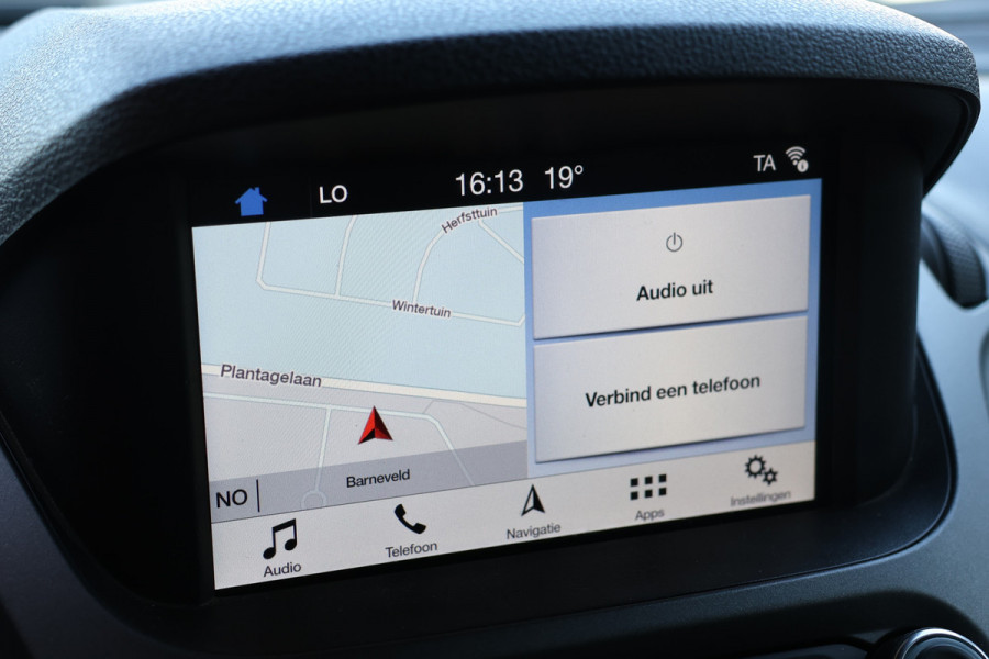 Ford Transit Courier 1.0 100 PK | Navigatie | CarPlay | Cruise control | Stoelverwarming | PDC | Airco | Android auto | MF Stuur | Nieuwe APK | Dealer onderhouden Ford Transit Courier 1.0 100 PK | Navigatie | CarPlay | Cruise control | Stoelverwarming | PDC | Airco | Android auto | MF Stuur | Nieuwe APK | Dealer onderhouden