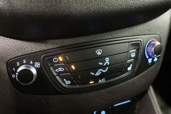 Ford Transit Courier 1.0 100 PK | Navigatie | CarPlay | Cruise control | Stoelverwarming | PDC | Airco | Android auto | MF Stuur | Nieuwe APK | Dealer onderhouden Ford Transit Courier 1.0 100 PK | Navigatie | CarPlay | Cruise control | Stoelverwarming | PDC | Airco | Android auto | MF Stuur | Nieuwe APK | Dealer onderhouden