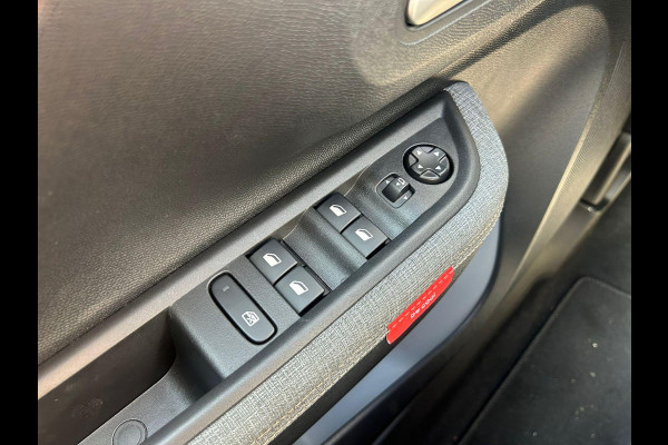 Citroën C3 Aircross 1.2 Turbo 100pk Plus | Nieuw | Parkeercamera | Parkeersensoren v + a | Prijs is rijklaar Citroën C3 Aircross 1.2 Turbo 100pk Plus | Nieuw | Parkeercamera | Parkeersensoren v + a | Prijs is rijklaar