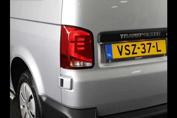 Volkswagen Transporter Eco Business L2 28 2.0 TDI 110 110 pk | Verlengde garantie | Navigatie via App | Trekhaak | Parkeersensoren achter | Cruise control |