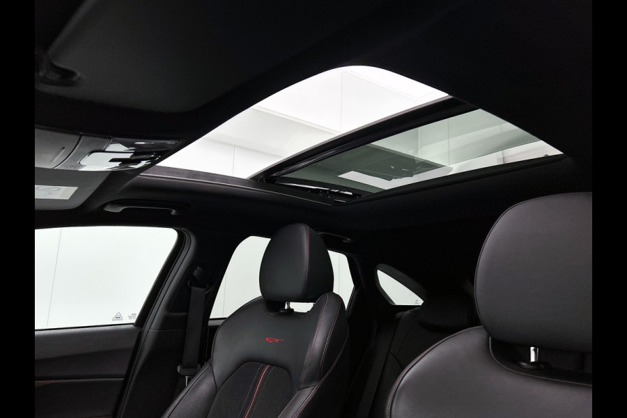 Kia ProCeed 1.6 T-GDI GT (Goed OnderH, Panorama, Navi, Camera, Stoel/Stuur Verwarming, PDC V+A, Etc)