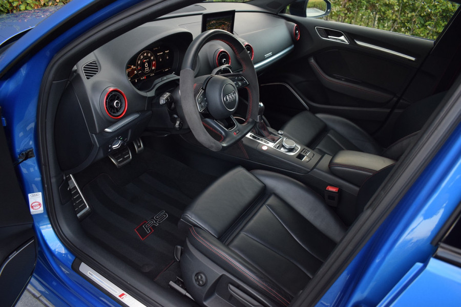 Audi RS3 Sportback 2.5 TFSI 400pk Quattro | Pano | Leer | B&O