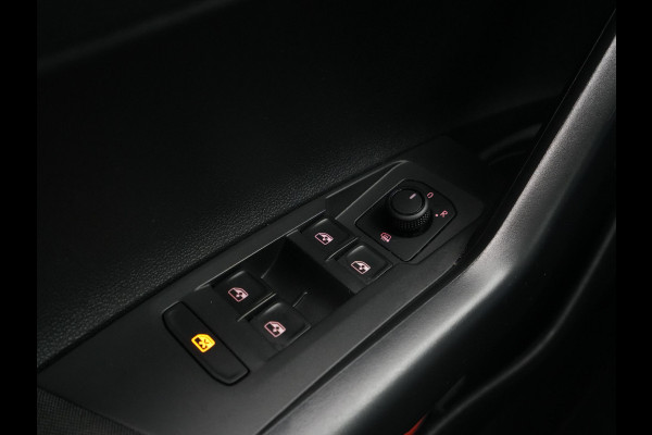 Volkswagen Polo 1.0 TSI 95pk R-Line Edition Navigatie Acc Pdc Clima Carplay