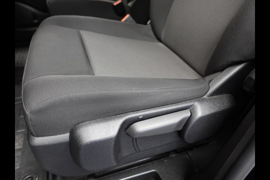 Opel Vivaro L3H1 Dubbele Cabine 144PK Automaat Airco Navi Bluetooth Trekhaak Opel Vivaro L3H1 Dubbele Cabine 144PK Automaat Airco Navi Bluetooth Trekhaak