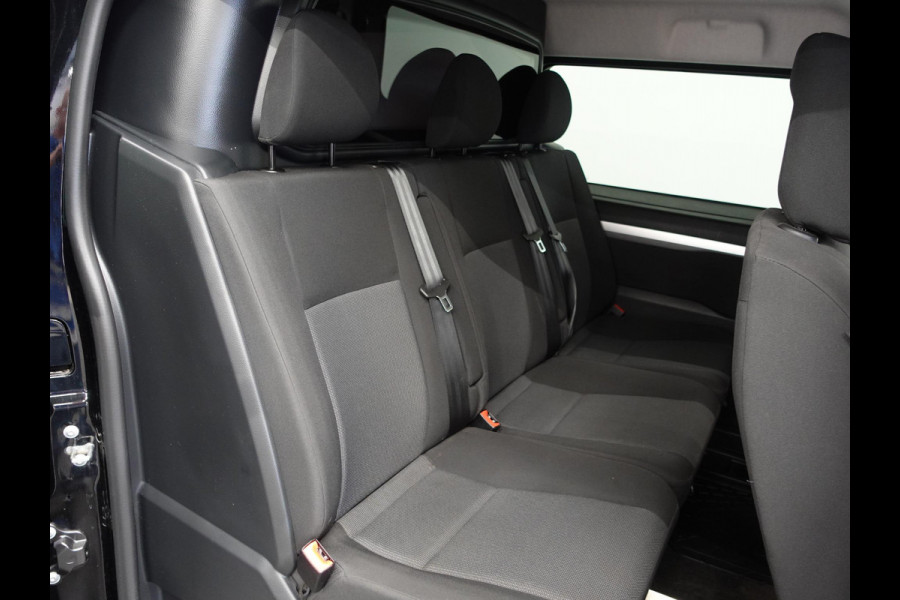 Opel Vivaro L3H1 Dubbele Cabine 144PK Automaat Airco Navi Bluetooth Trekhaak Opel Vivaro L3H1 Dubbele Cabine 144PK Automaat Airco Navi Bluetooth Trekhaak