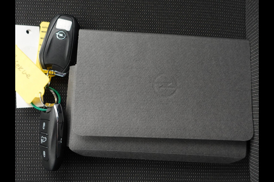 Opel Vivaro L3H1 Dubbele Cabine 144PK Automaat Airco Navi Bluetooth Trekhaak Opel Vivaro L3H1 Dubbele Cabine 144PK Automaat Airco Navi Bluetooth Trekhaak