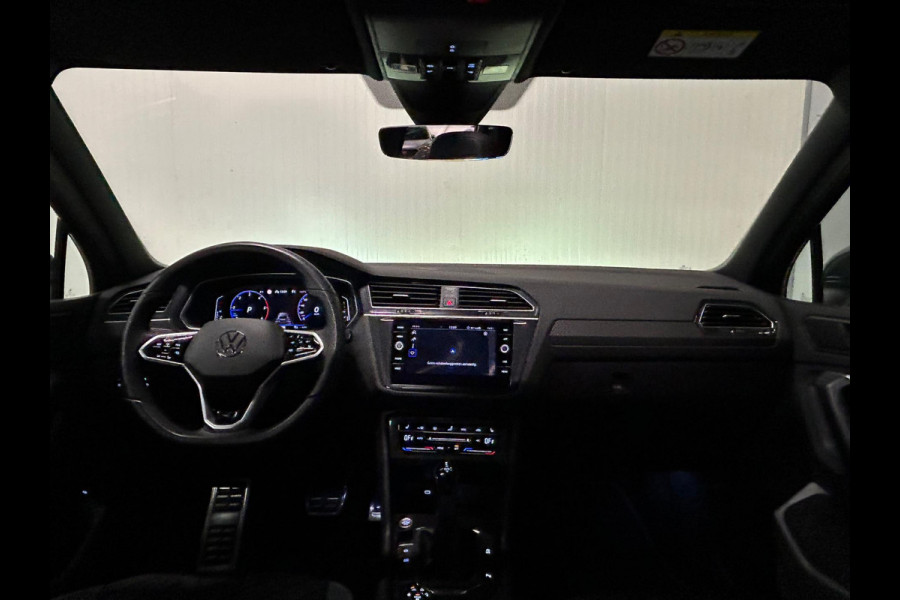 Volkswagen Tiguan 2.0 TDI R-Line 4Motion DSG | 3x R-LINE | PANO | TREKHAAK | IQ LIGHTS