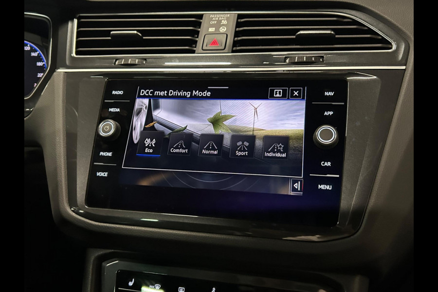 Volkswagen Tiguan 2.0 TDI R-Line 4Motion DSG | 3x R-LINE | PANO | TREKHAAK | IQ LIGHTS