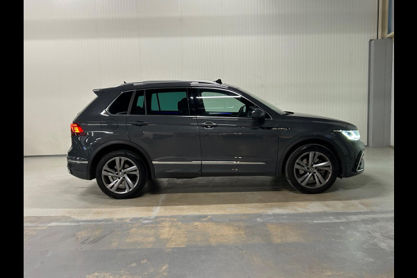 Volkswagen Tiguan 2.0 TDI R-Line 4Motion DSG | 3x R-LINE | PANO | TREKHAAK | IQ LIGHTS