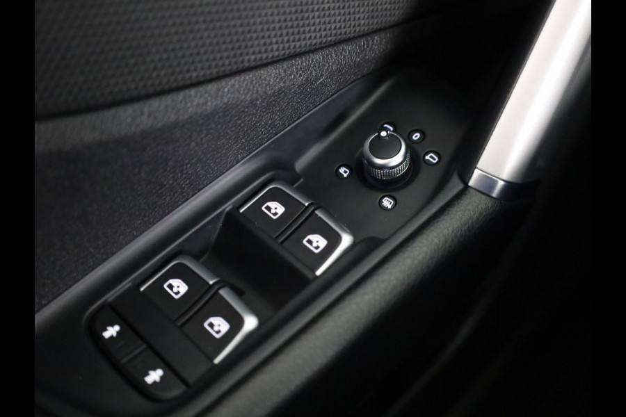 Audi Q2 35 TFSI Advanced edition 150 pk S-tronic | Navigatie | Parkeersensoren | Achteruitrijcamera | Adaptieve cruise control | LED koplampen |