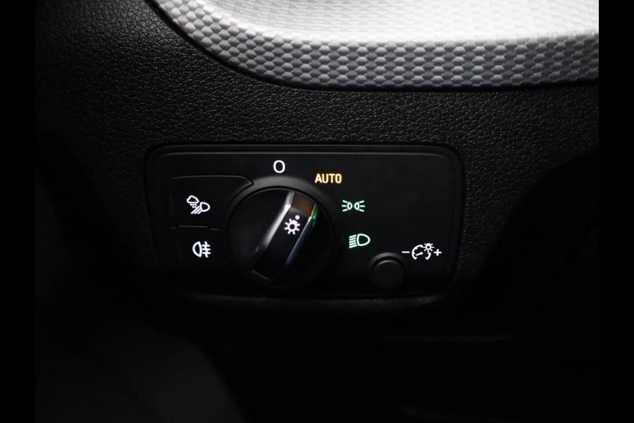 Audi Q2 35 TFSI Advanced edition 150 pk S-tronic | Navigatie | Parkeersensoren | Achteruitrijcamera | Adaptieve cruise control | LED koplampen |