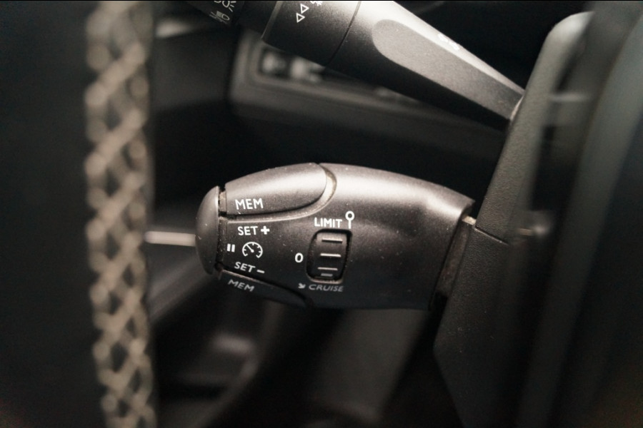 Peugeot 5008 1.5 BlueHDi 130pk Executive -LEER-NAVI-ECC-PDC-