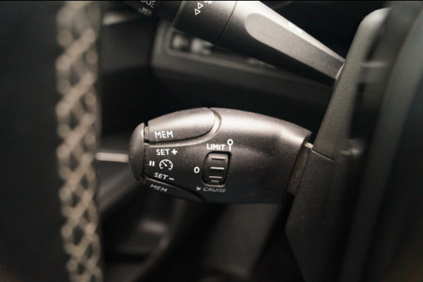 Peugeot 5008 1.5 BlueHDi 130pk Executive -LEER-NAVI-ECC-PDC-