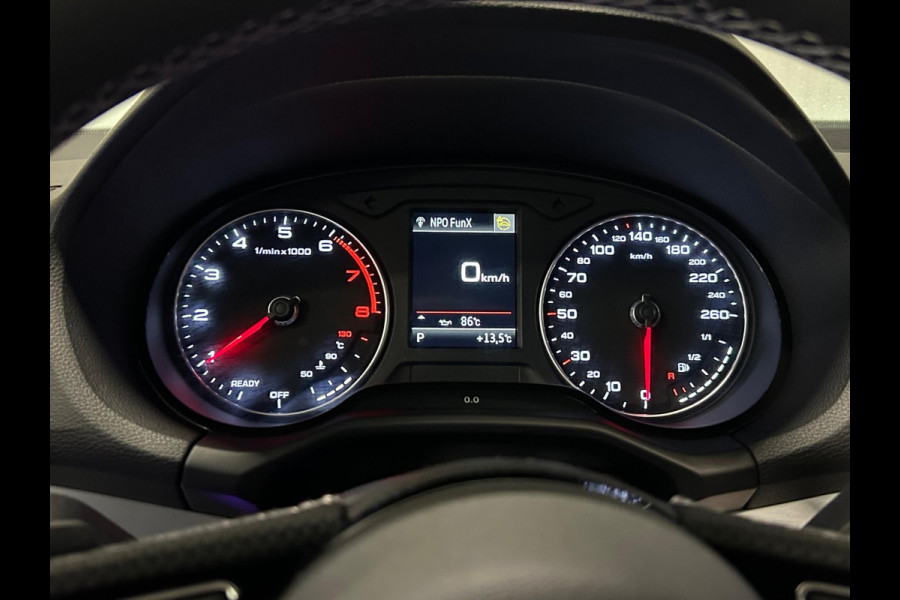 Audi Q2 35 TFSI S Edition | 3x S-LINE | PANO | AMBIANCE | SHADOW LINE | NARDO GREY