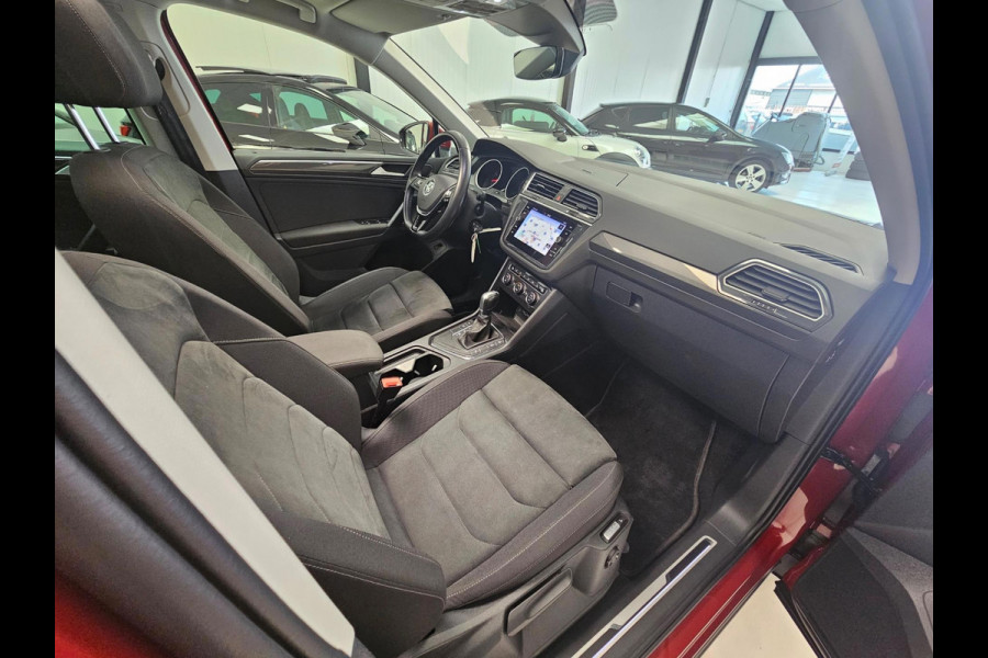 Volkswagen Tiguan 1.5 TSI ACT Highline/R Line/Pano/automaat/1 jaar garantie