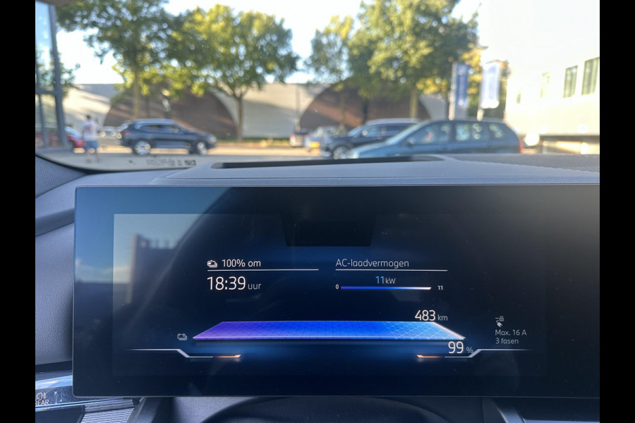BMW i5 eDrive40 84 kWh M SPORT VAN: 63.900,- VOOR: 58.877,- UW HERFSTVOORDEEL: 5.023,- | MEGA VOL | ORIG. NL | BTW VERREKENBAAR | t/m 05-2027 FABRIEKSGARANTIE