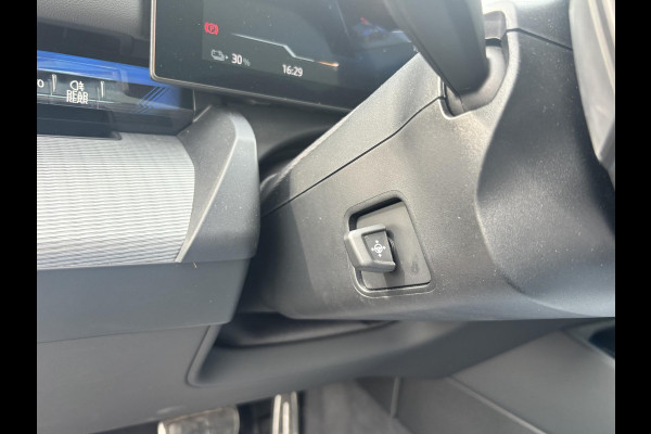 BMW i5 eDrive40 84 kWh M SPORT VAN: 63.900,- VOOR: 58.877,- UW HERFSTVOORDEEL: 5.023,- | MEGA VOL | ORIG. NL | BTW VERREKENBAAR | t/m 05-2027 FABRIEKSGARANTIE
