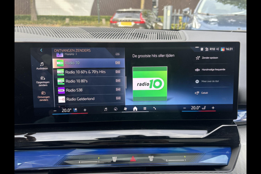 BMW i5 eDrive40 84 kWh M SPORT VAN: 63.900,- VOOR: 58.877,- UW HERFSTVOORDEEL: 5.023,- | MEGA VOL | ORIG. NL | BTW VERREKENBAAR | t/m 05-2027 FABRIEKSGARANTIE