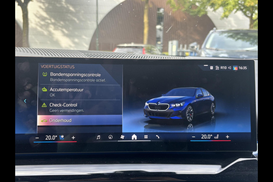 BMW i5 eDrive40 84 kWh M SPORT VAN: 63.900,- VOOR: 58.877,- UW HERFSTVOORDEEL: 5.023,- | MEGA VOL | ORIG. NL | BTW VERREKENBAAR | t/m 05-2027 FABRIEKSGARANTIE