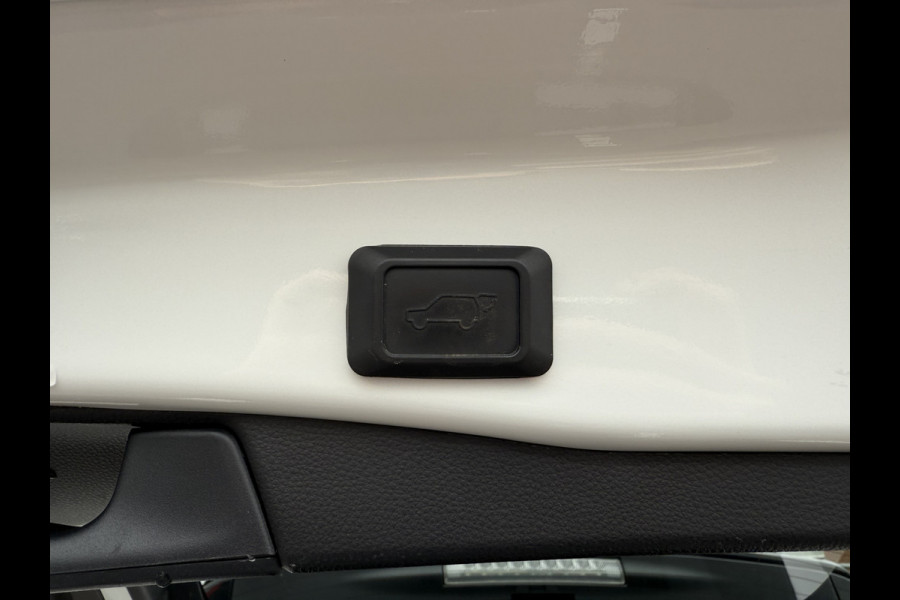 Toyota RAV4 2.5 Plug-in Hybrid AWD Bi-Tone Plus | Trekhaak | Leder | ACC | 360* Camera | LED | HUD