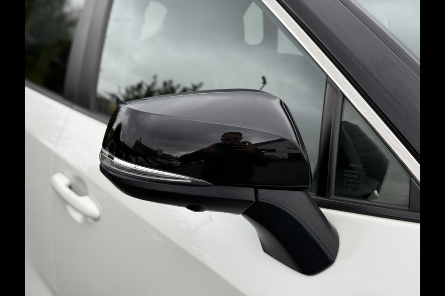 Toyota RAV4 2.5 Plug-in Hybrid AWD Bi-Tone Plus | Trekhaak | Leder | ACC | 360* Camera | LED | HUD