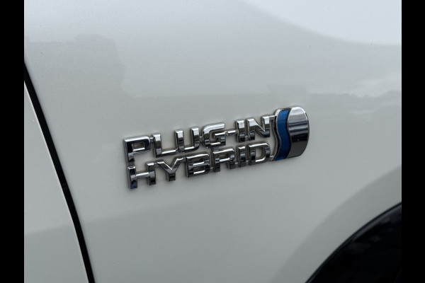 Toyota RAV4 2.5 Plug-in Hybrid AWD Bi-Tone Plus | Trekhaak | Leder | ACC | 360* Camera | LED | HUD