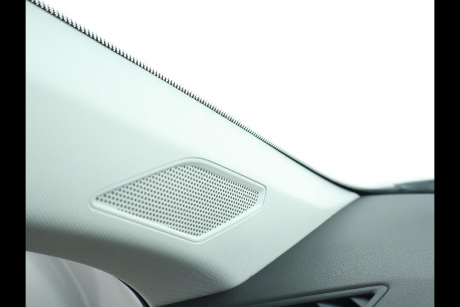 Volkswagen Polo 1.0 TSI Comfortline NAVI | CarPlay | LMV