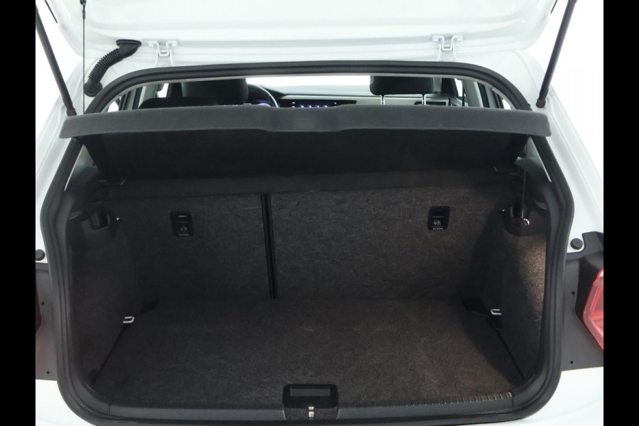 Volkswagen Polo 1.0 TSI Comfortline NAVI | CarPlay | LMV