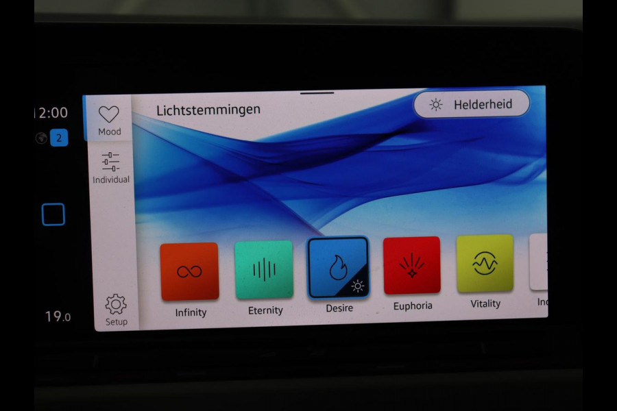 Volkswagen GOLF Variant 1.0 eTSI Life | LED | Elektrische Trekhaak | Carplay | Adaptive Cruise | PDC | Navigatie | Sfeerverlichting