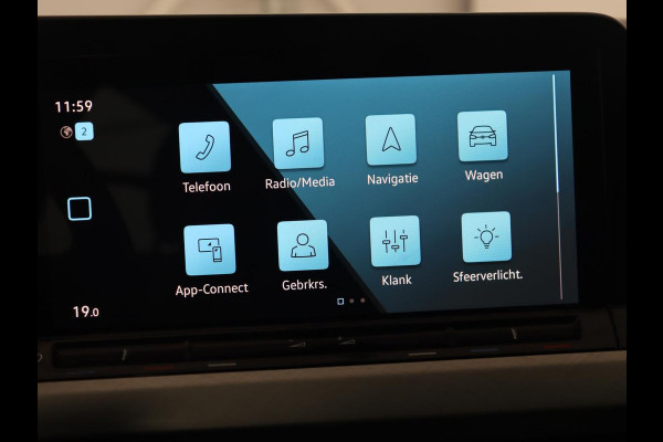 Volkswagen GOLF Variant 1.0 eTSI Life | LED | Elektrische Trekhaak | Carplay | Adaptive Cruise | PDC | Navigatie | Sfeerverlichting