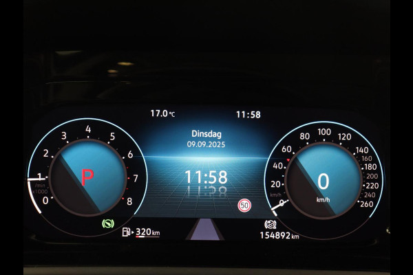 Volkswagen GOLF Variant 1.0 eTSI Life | LED | Elektrische Trekhaak | Carplay | Adaptive Cruise | PDC | Navigatie | Sfeerverlichting