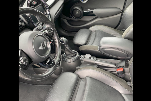 MINI Cooper S 2.0 Chili Serious Business JCW/ Pano/ Leer/ Sfeer/ H&K