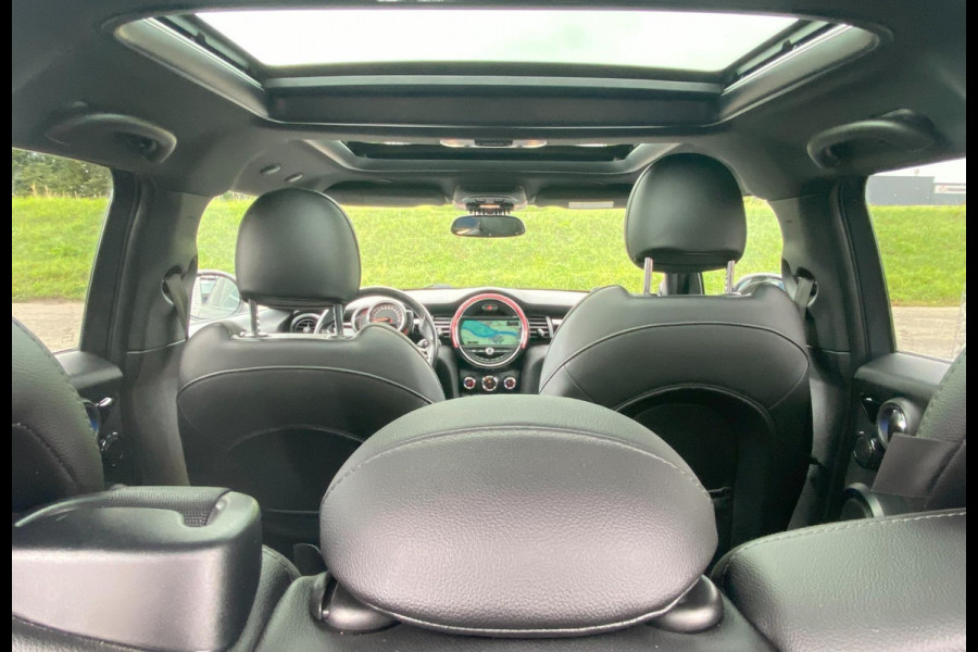 MINI Cooper S 2.0 Chili Serious Business JCW/ Pano/ Leer/ Sfeer/ H&K