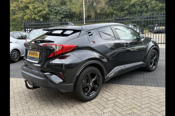 Toyota C-HR 1.8 Hybrid Dynamic Navi. GARANTIE TOT 08-2028! . AFNEEMBARE TREKHAAK. ADAPTIEVE CRUISE CONTROL. PARKEERSENSOREN VOOR & ACHTER.