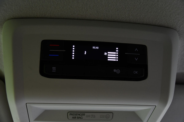 Volkswagen Transporter 2.0 TDI L1H1 30 Black Edition Cruise, Sensoren, Carplay, 150PK, Automaat, Trekhaak, Stoelverwarming, Standkachel Volkswagen Transporter 2.0 TDI L1H1 30 Black Edition Cruise, Sensoren, Carplay, 150PK, Automaat, Trekhaak, Stoelverwarming, Standkachel