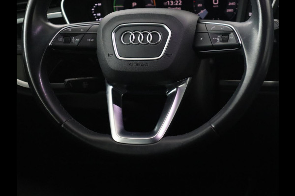 Audi Q3 45 TFSI e Advanced edition | Trekhaak Wegklapbaar | Camera | Cruise Control | Carplay | Navigatie | Virtual Cockpit | Sportstoelen | PHEV | Plug In