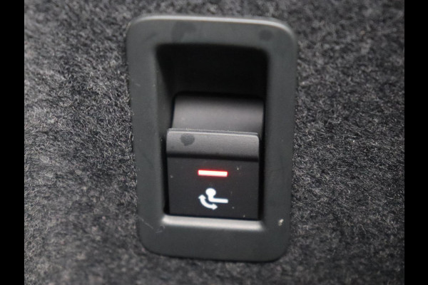 Audi Q3 45 TFSI e Advanced edition | Trekhaak Wegklapbaar | Camera | Cruise Control | Carplay | Navigatie | Virtual Cockpit | Sportstoelen | PHEV | Plug In