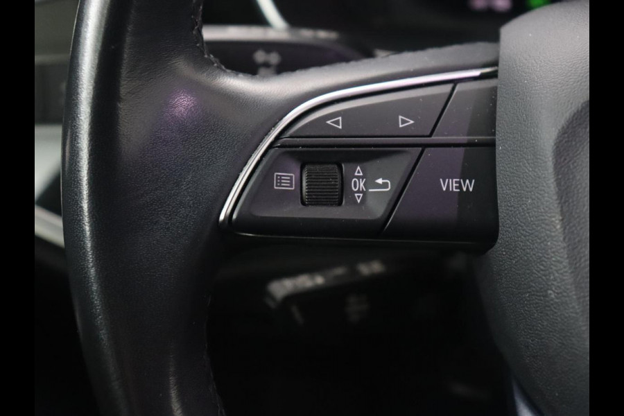 Audi Q3 45 TFSI e Advanced edition | Trekhaak Wegklapbaar | Camera | Cruise Control | Carplay | Navigatie | Virtual Cockpit | Sportstoelen | PHEV | Plug In