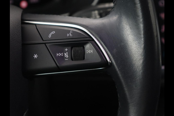 Audi Q3 45 TFSI e Advanced edition | Trekhaak Wegklapbaar | Camera | Cruise Control | Carplay | Navigatie | Virtual Cockpit | Sportstoelen | PHEV | Plug In