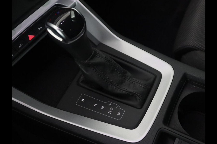 Audi Q3 45 TFSI e Advanced edition | Trekhaak Wegklapbaar | Camera | Cruise Control | Carplay | Navigatie | Virtual Cockpit | Sportstoelen | PHEV | Plug In