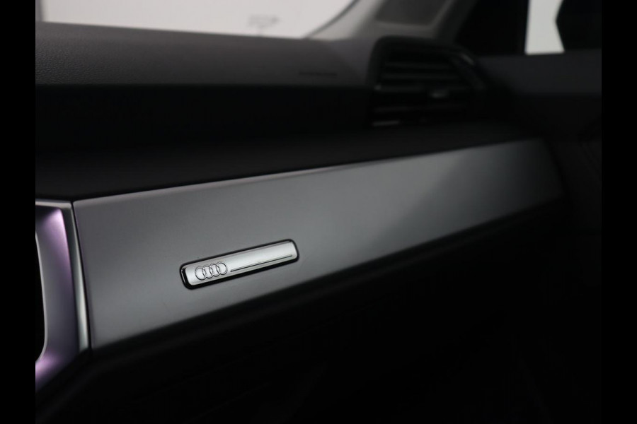 Audi Q3 45 TFSI e Advanced edition | Trekhaak Wegklapbaar | Camera | Cruise Control | Carplay | Navigatie | Virtual Cockpit | Sportstoelen | PHEV | Plug In