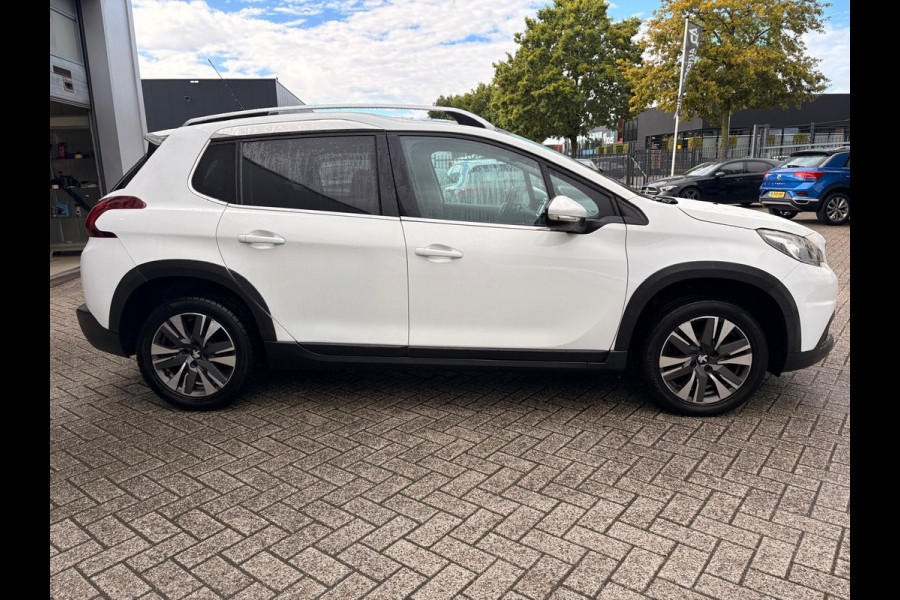 Peugeot 2008 1.2 PureTech Blue Lease Executive INRUILKOOPJE!! | AUTOM | PANO | APPLE CAR | PARK SENS | AIRCO | NL-AUTO |