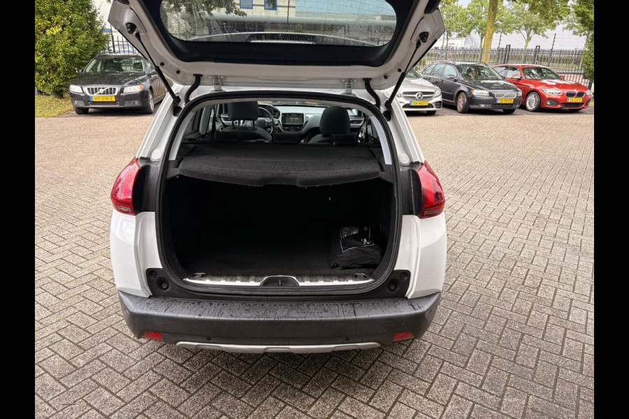Peugeot 2008 1.2 PureTech Blue Lease Executive INRUILKOOPJE!! | AUTOM | PANO | APPLE CAR | PARK SENS | AIRCO | NL-AUTO |