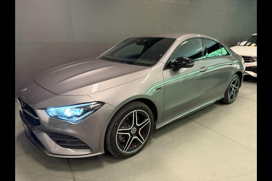 Mercedes-Benz CLA-Klasse 250 e AMG Limited SFEERVERL/WIDESCREEN/DAB/CARPLAY/CAM/PDC/ECC/CRUISE///