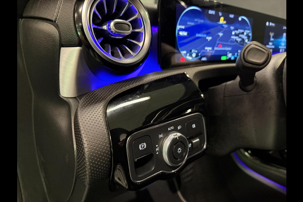 Mercedes-Benz CLA-Klasse 250 e AMG Limited SFEERVERL/WIDESCREEN/DAB/CARPLAY/CAM/PDC/ECC/CRUISE///